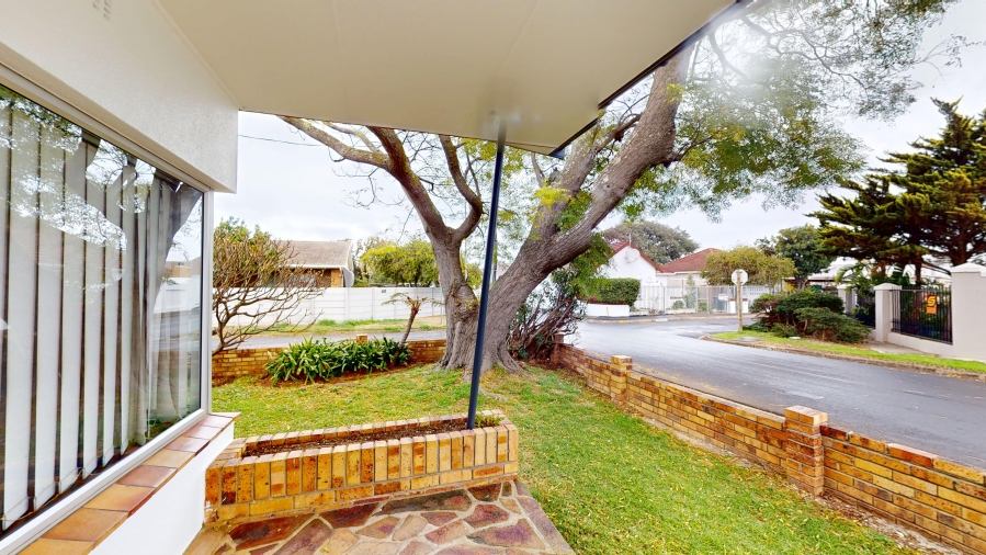 3 Bedroom Property for Sale in Lochnerhof Western Cape